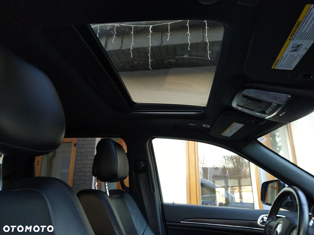Jeep Grand Cherokee - 8