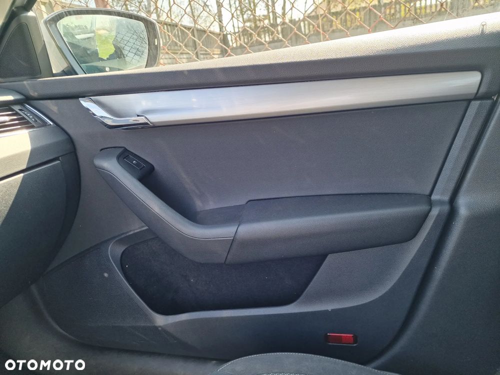 Skoda Octavia 1.4 TSI G-TEC DSG Ambition - 5