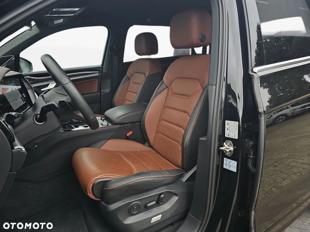 Volkswagen Touareg 3.0 V6 TDI 4Motion R-Line - 12