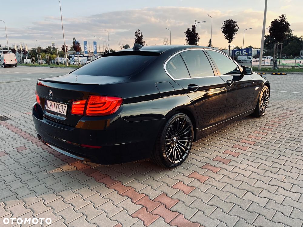 BMW Seria 5 520d - 5