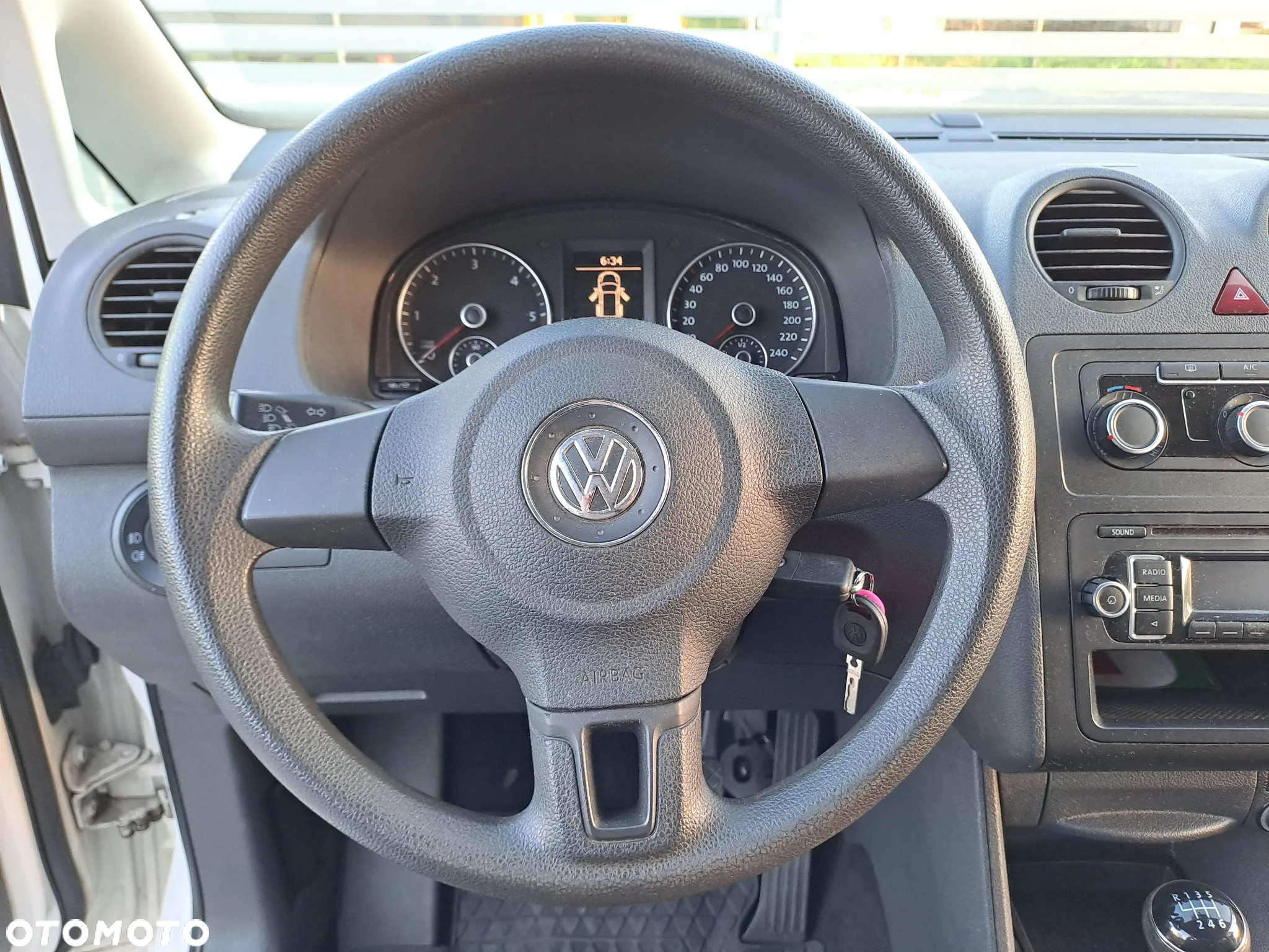 Volkswagen Caddy Maxi 2.0 TDI Comfortline 4Motion - 10