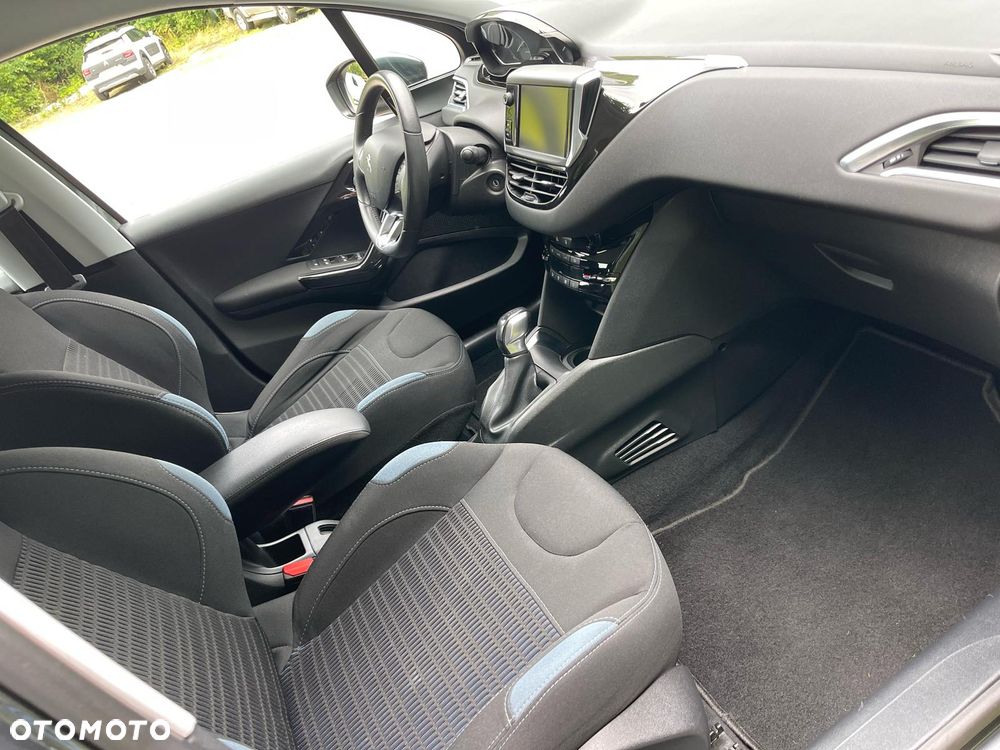 Peugeot 208 1.2 PureTech Allure S&S - 9