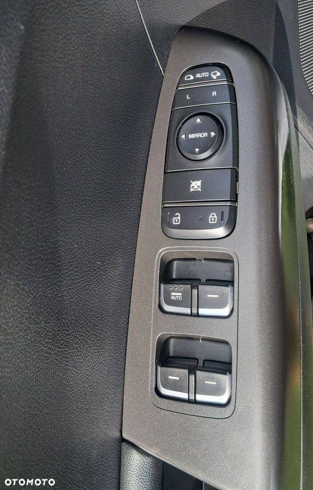 Kia Sportage 2.0 CRDI L 4WD - 17