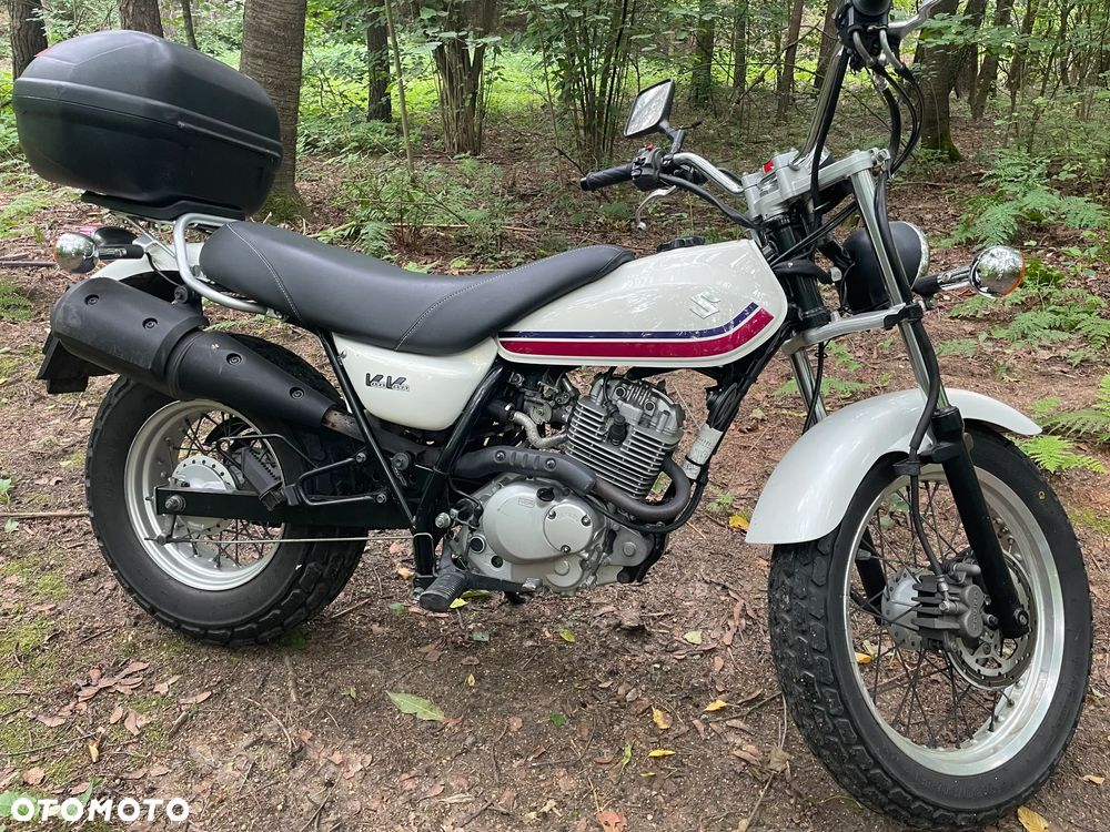 Suzuki RV