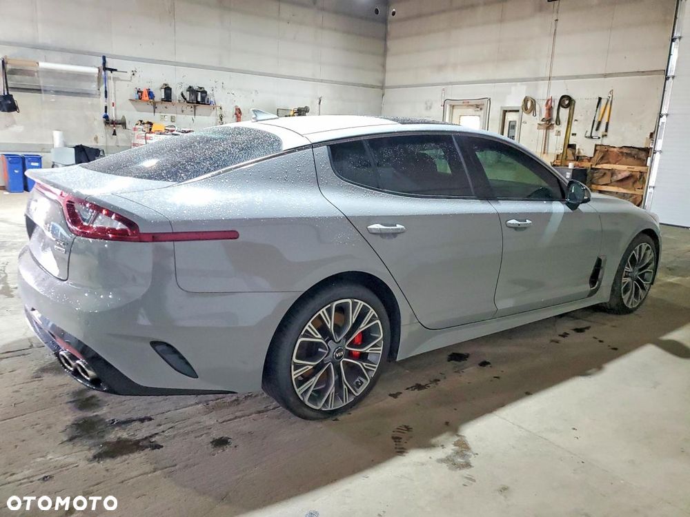 Kia Stinger 3.3 T-GDI AWD OPF GT - 4