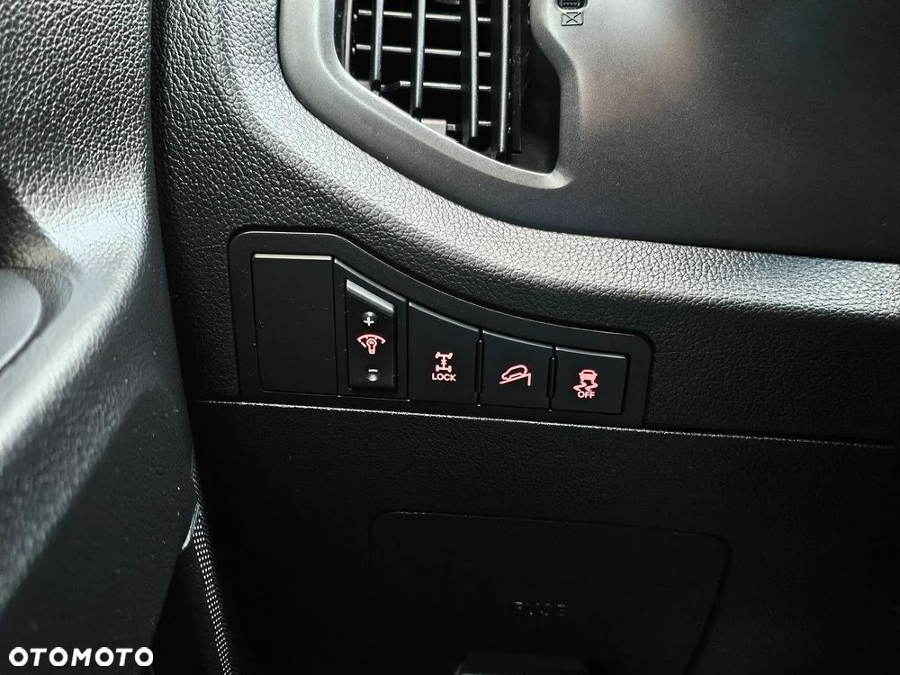 Kia Sportage 2,0 CRDI AWD Dream-Team Edition - 39