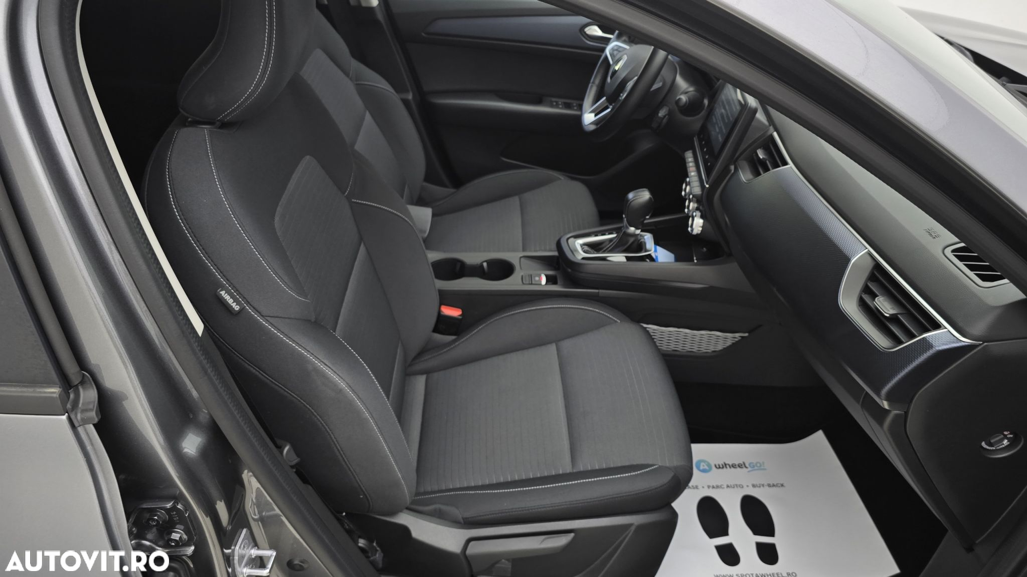 Renault Arkana E-TECH 145 Evolution - 19