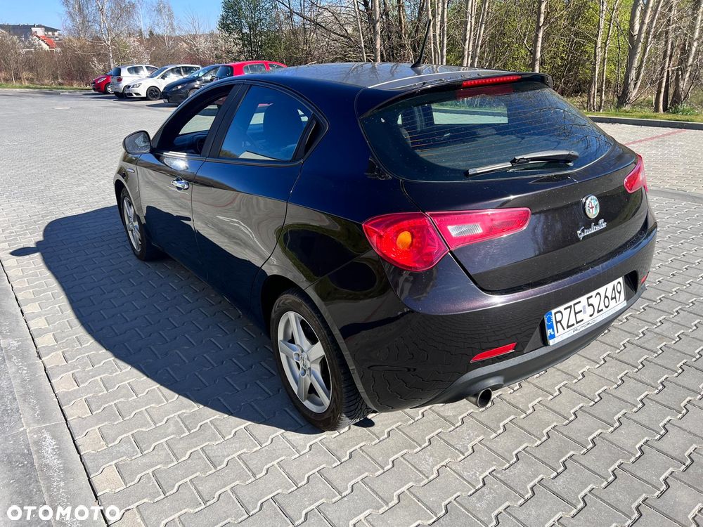 Alfa Romeo Giulietta 1.6 JTDM Veloce - 7