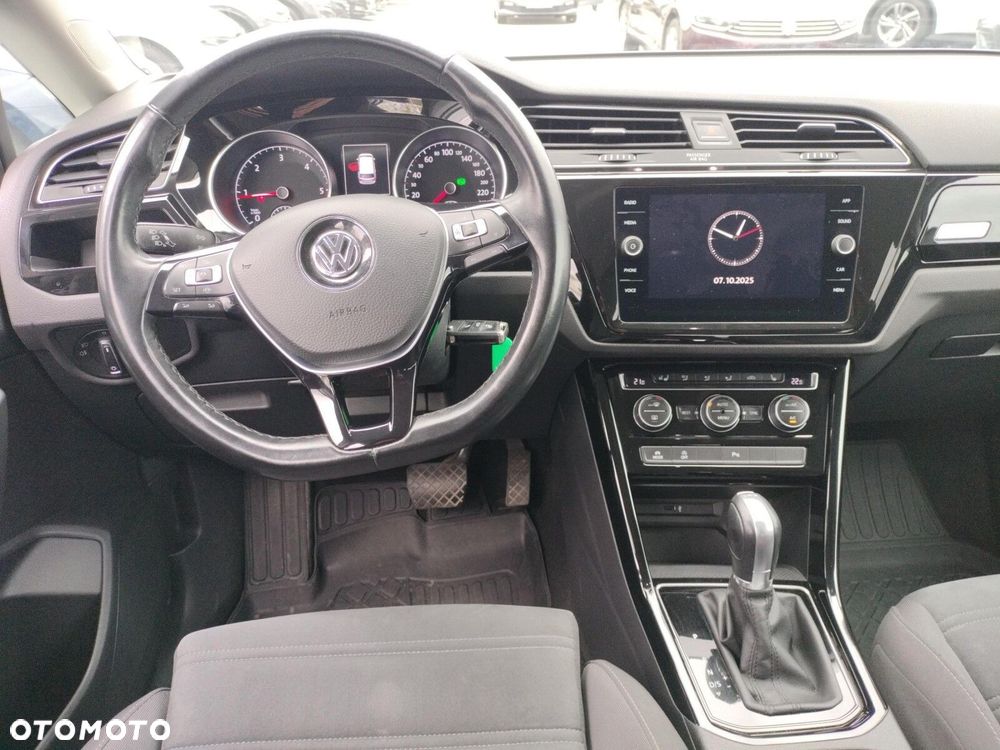 Volkswagen Touran 2.0 TDI BMT Highline DSG - 16