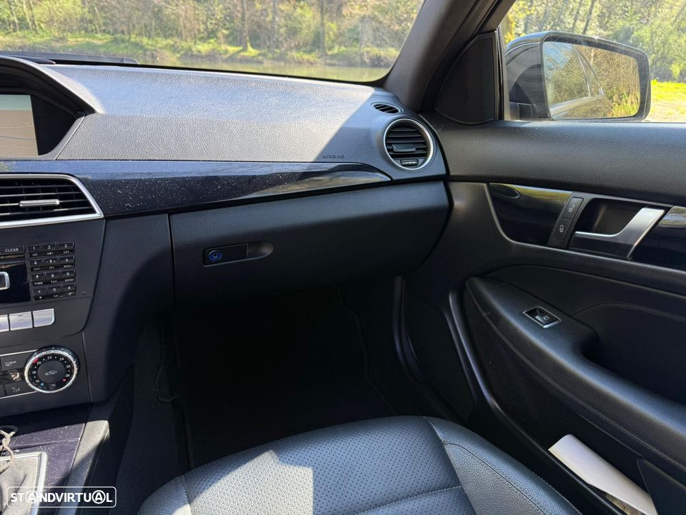 Mercedes-Benz C 220 CDI BE - 12