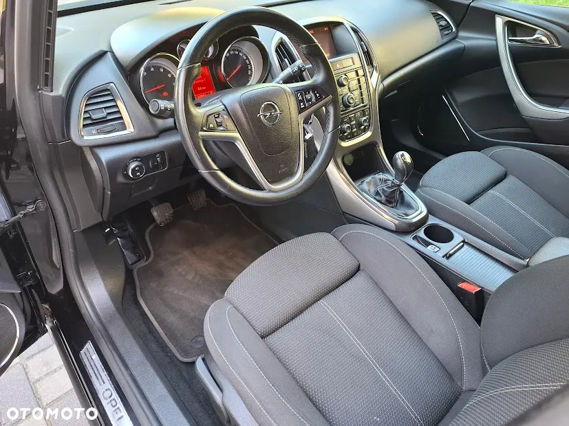 Opel Astra 1.4 Turbo Cosmo - 17