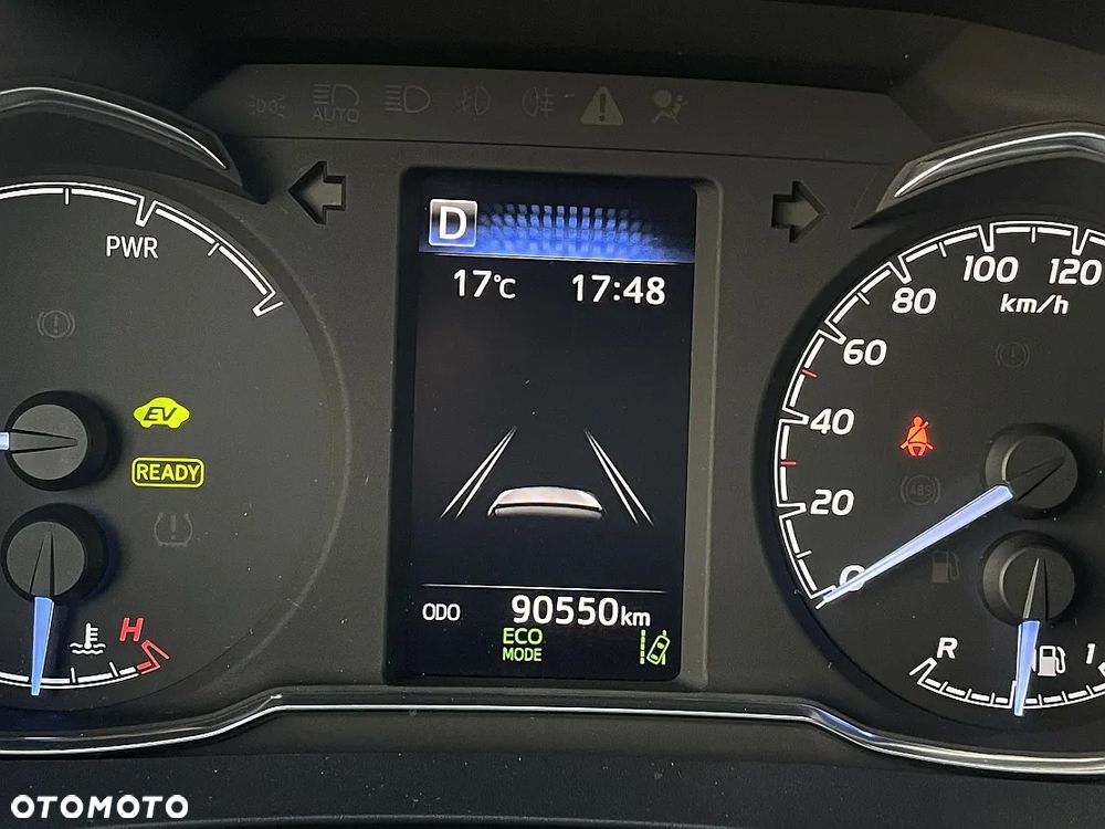 Toyota Yaris Hybrid 100 Selection Platinum - 21