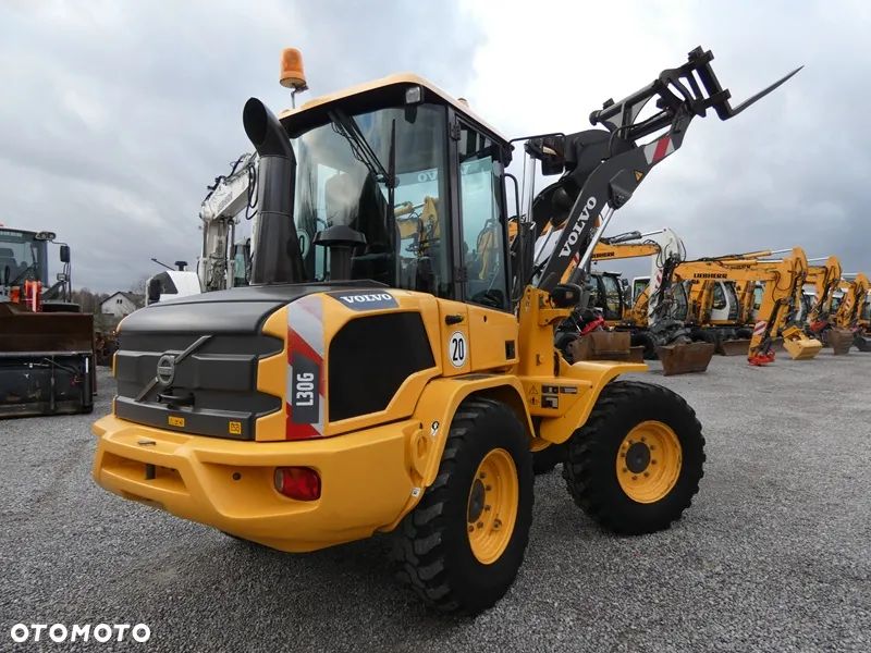 Volvo L30G Z Niemiec / 5.774mtg / kilka sztuk / - 34