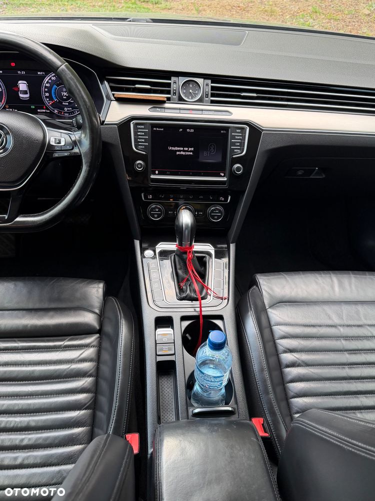 Volkswagen Passat - 17