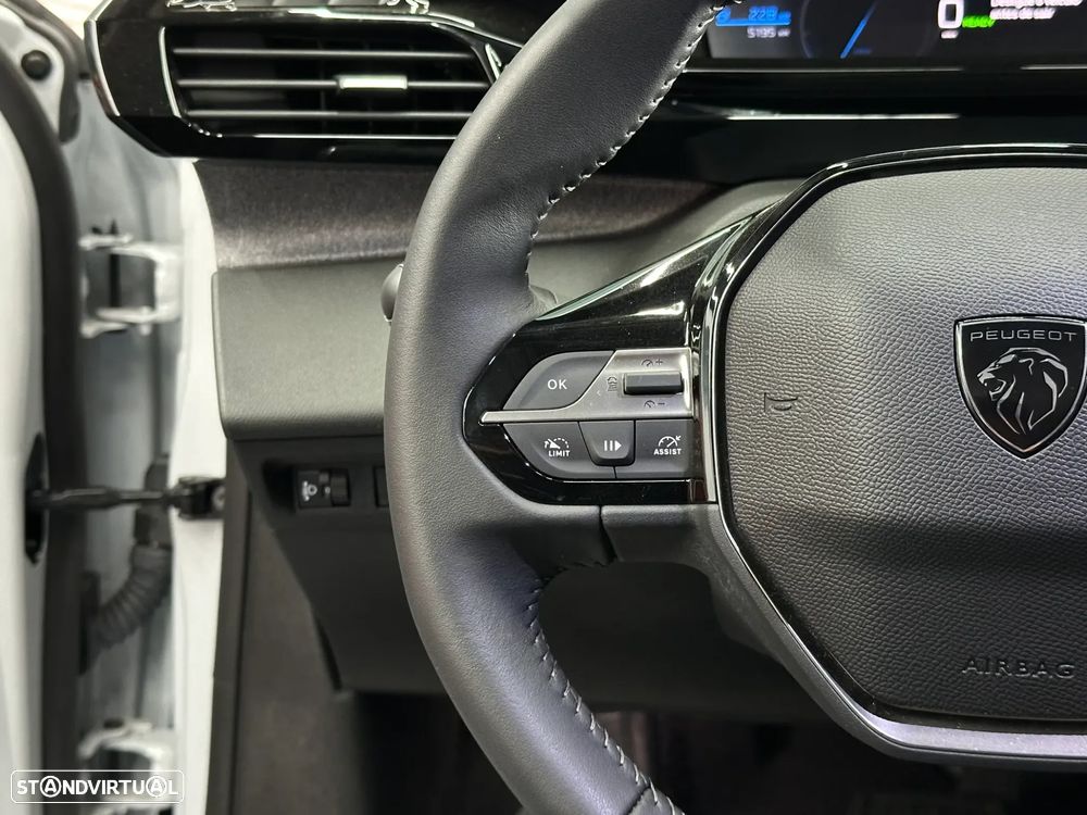 Peugeot e-308 54 kWh Allure - 18