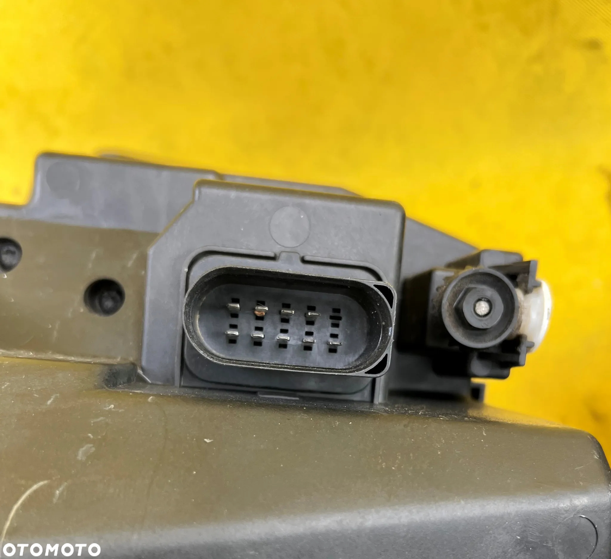 KOMPLET LAMP ORYGINAŁ VW T5 7H1941016N 7H1941015N - 7