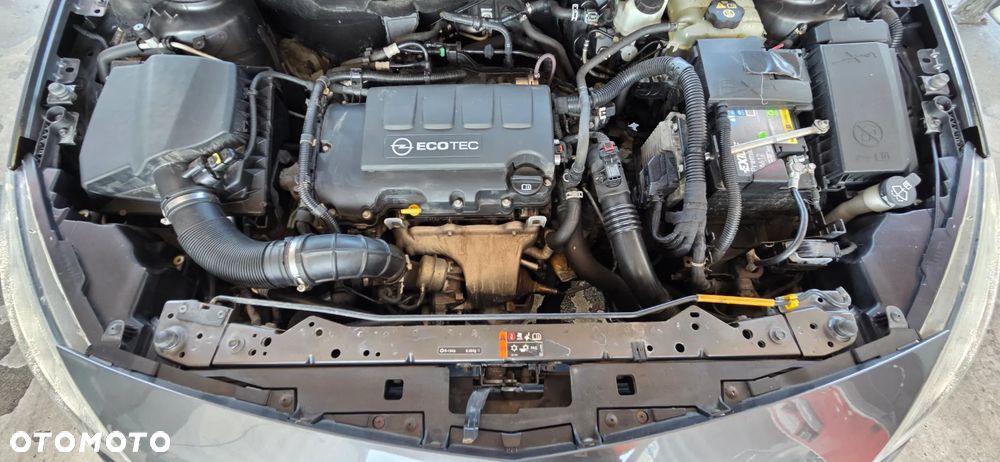 Opel Astra 1.4 Turbo Active - 39