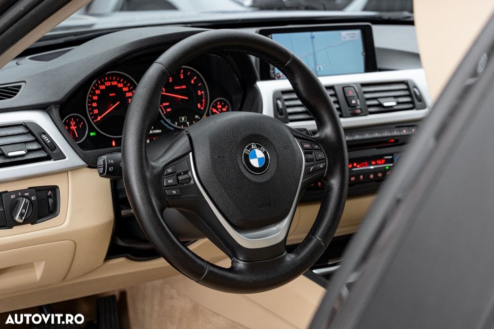 BMW Seria 3 320d xDrive Aut. - 31
