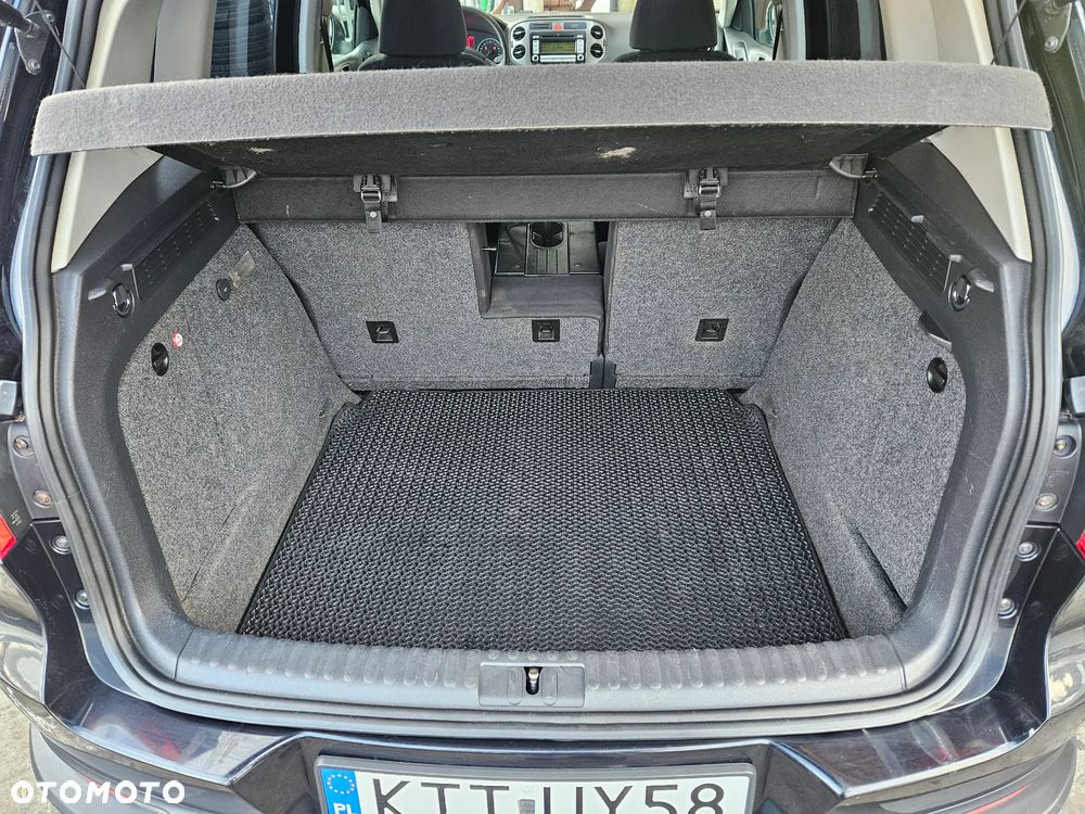 Volkswagen Tiguan - 11