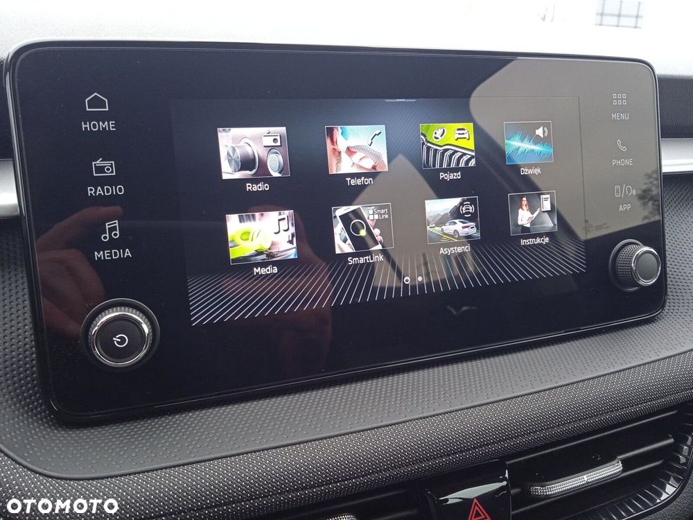 Skoda Fabia 1.0 TSI Selection DSG - 27