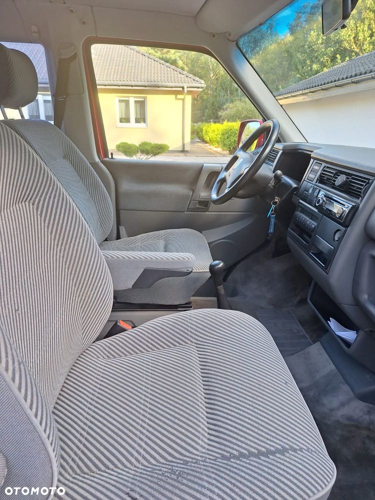 Volkswagen Multivan - 6