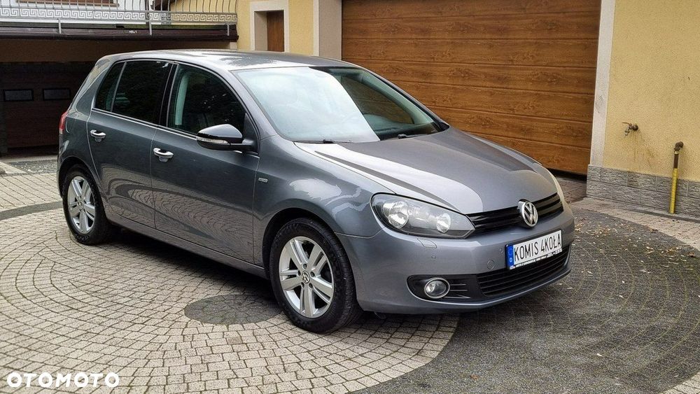 Volkswagen Golf - 8