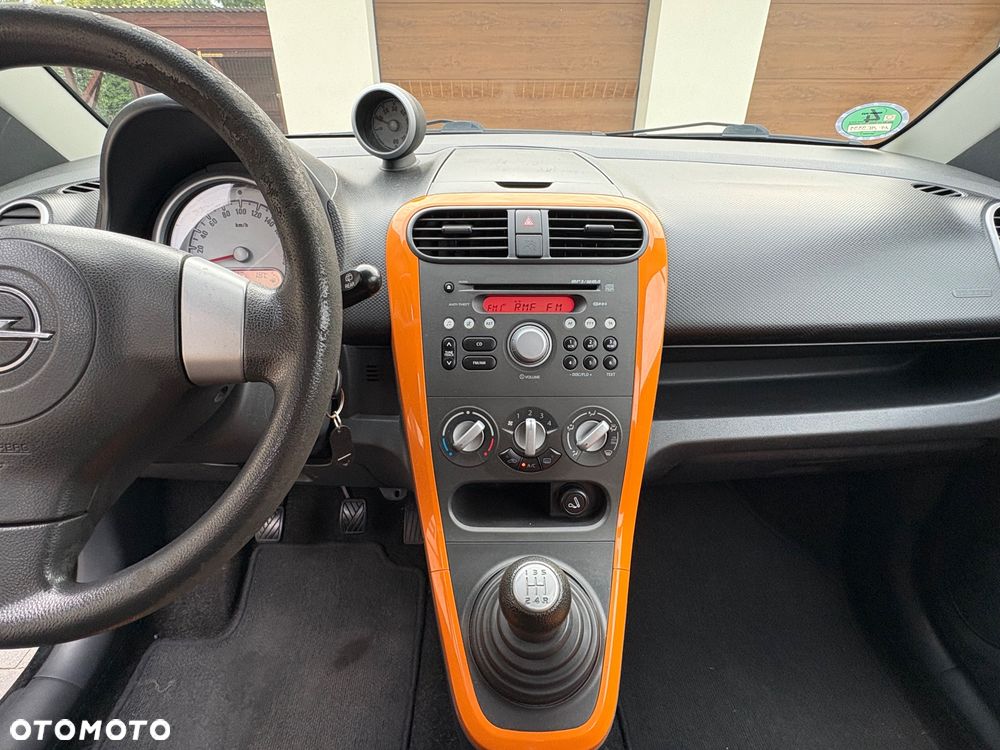 Opel Agila 1.2 16 V Njoy - 24