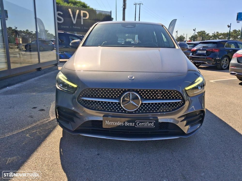 Mercedes-Benz B 180 2023 photo 2