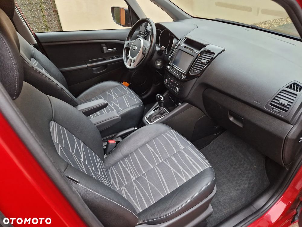 Kia Venga ver-1-6-business-line - 12