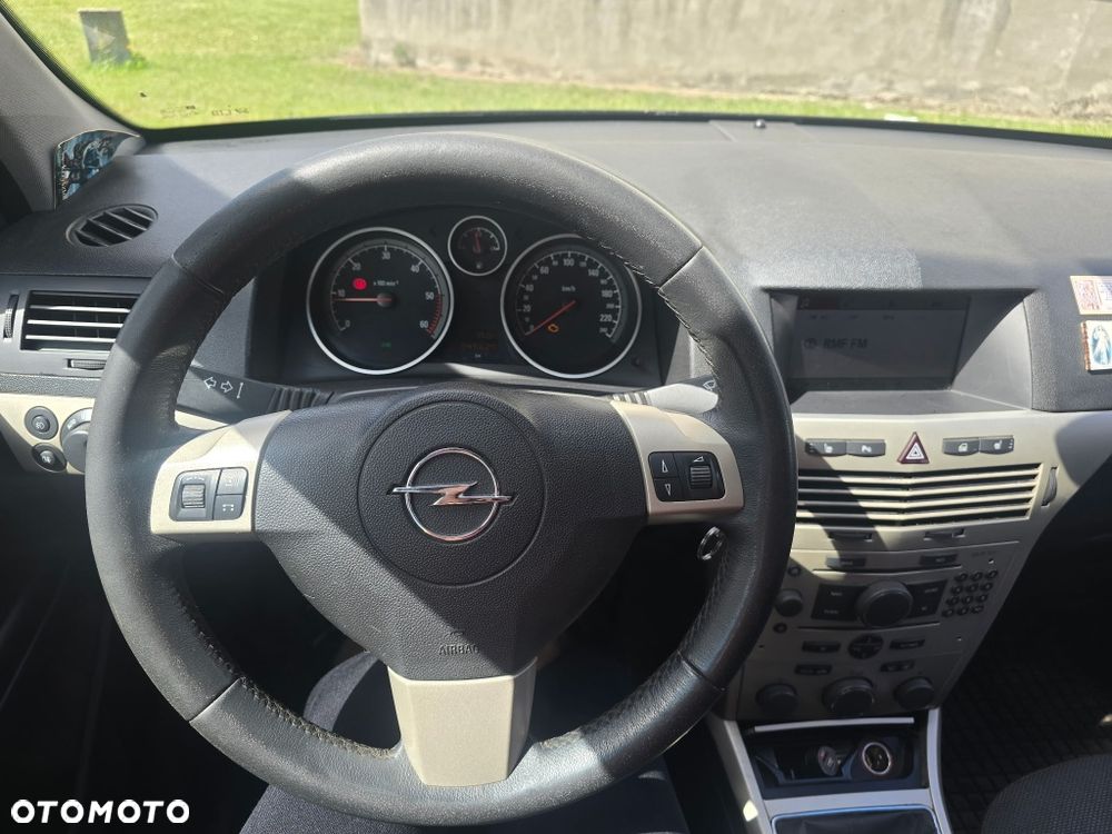 Opel Astra - 4