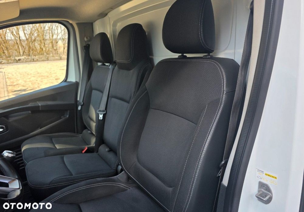 Renault Trafic - 11