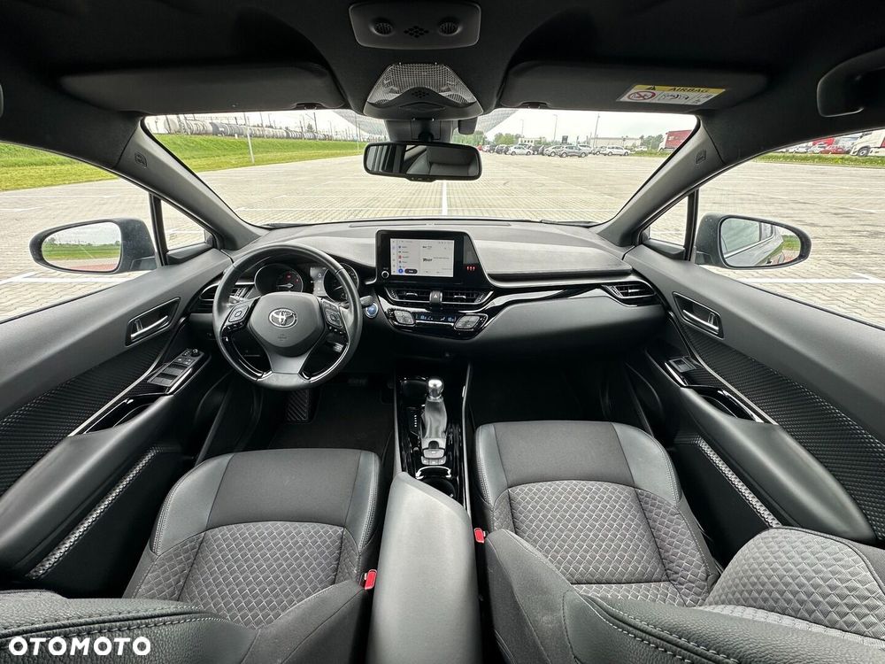Toyota C-HR - 16