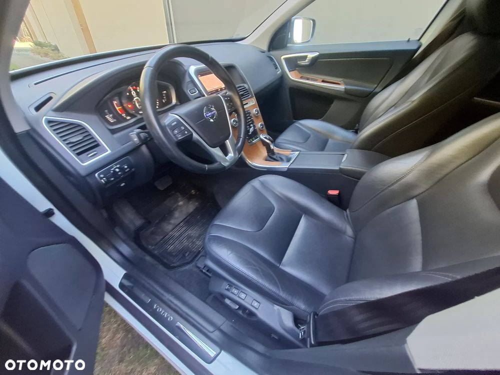 Volvo XC 60 T6 AWD Geartronic Linje Inscription - 8