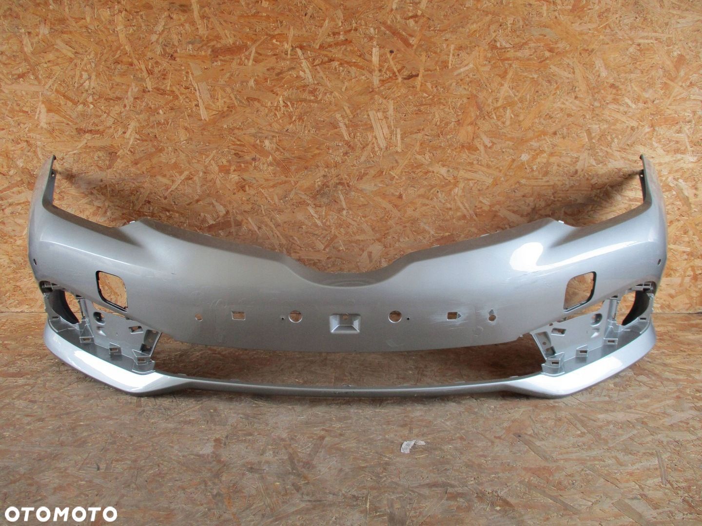 ZDERZAK PRZÓD PRZEDNI TOYOTA AURIS II LIFT - 1