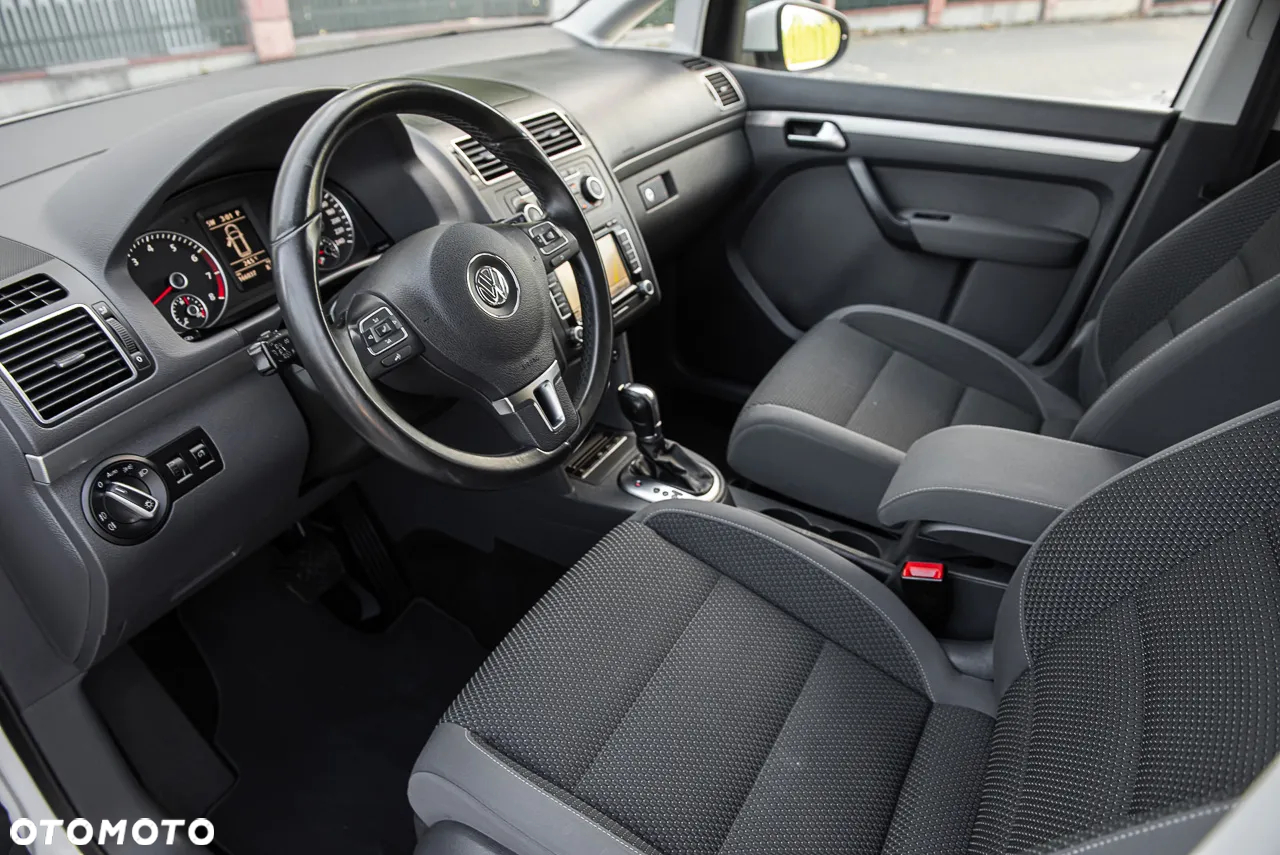 Volkswagen Touran 1.4 TSI DSG MATCH - 15