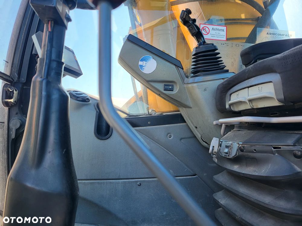 Liebherr A918 Compact / z Niemiec / - 11