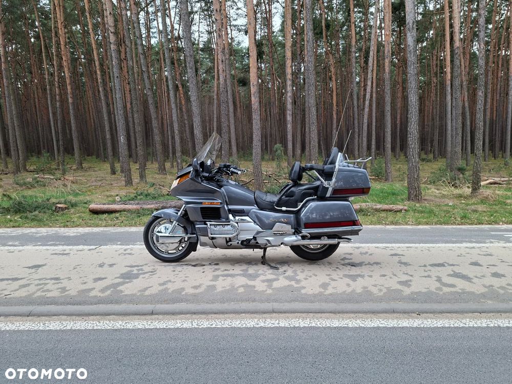 Honda GL - 12