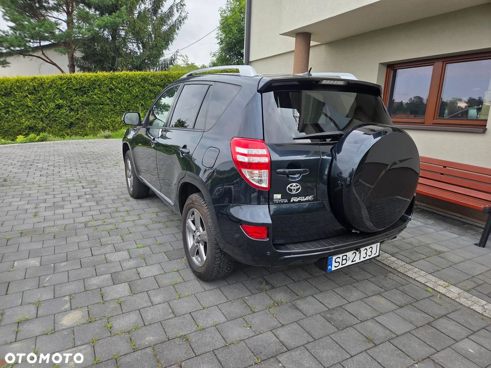 Toyota RAV4 - 3