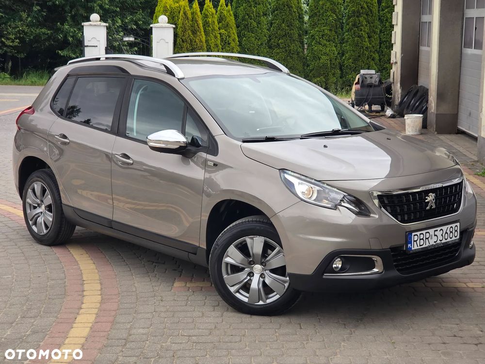 Peugeot 2008 PureTech 82 Style - 2