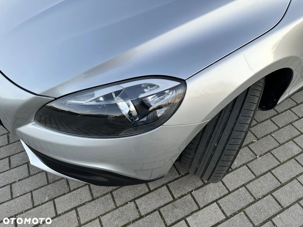 Volvo V40 Cross Country D2 Drive-E Ocean Race - 10