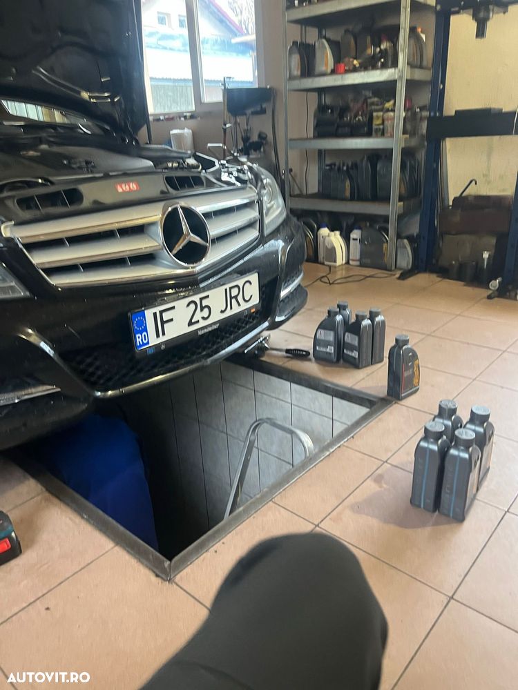 Mercedes-Benz C - 10