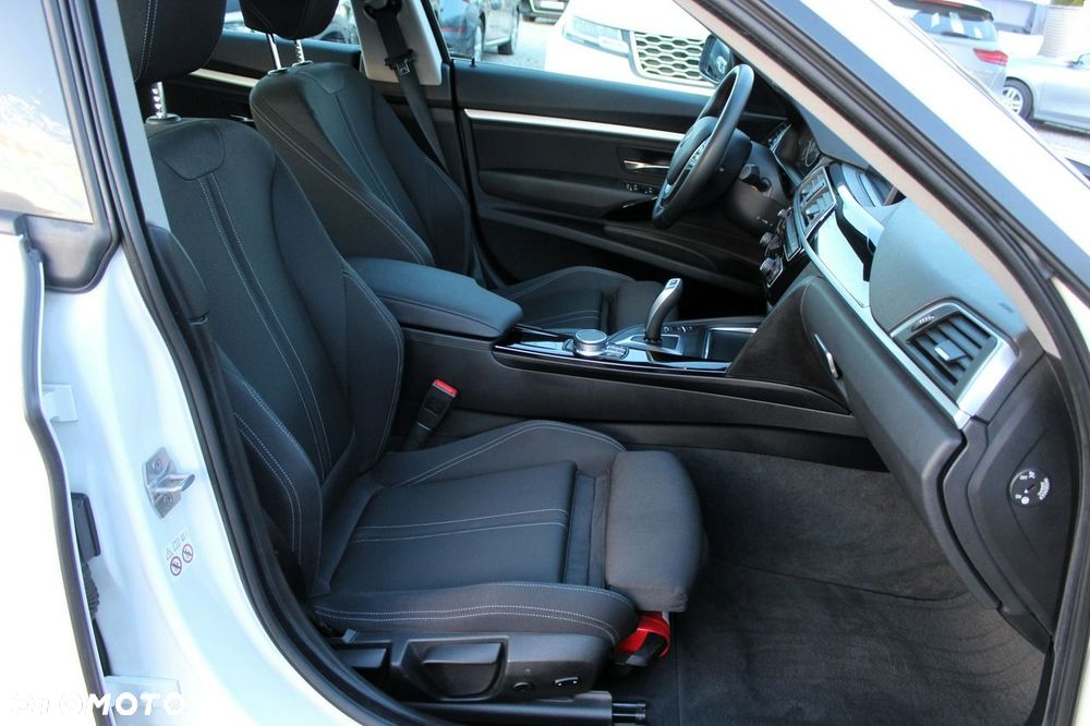 BMW 3GT 320i Sport Line - 12