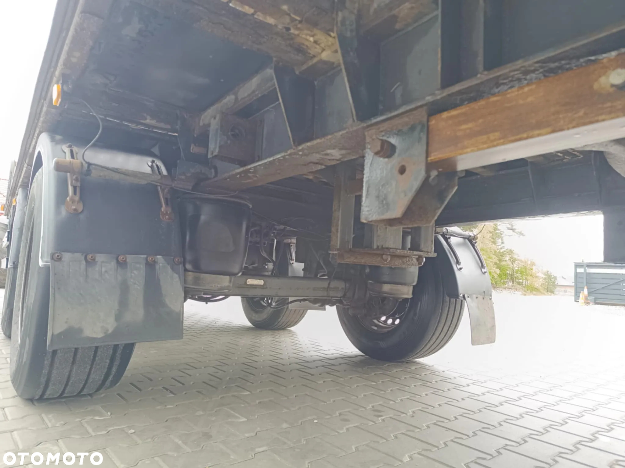Schmitz Cargobull tandem 2 osie 2007 rok BPW dolny zaczep 6,9 dł platforma - 10