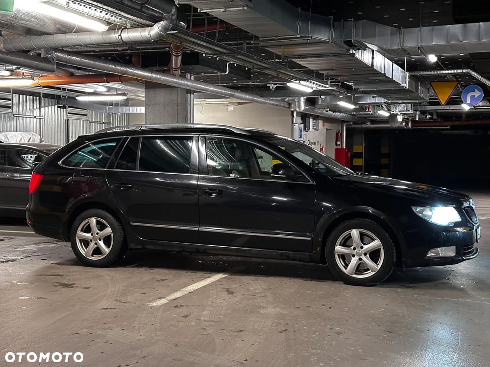 Skoda Superb 2.0 TDI 4x4 Elegance DSG - 6