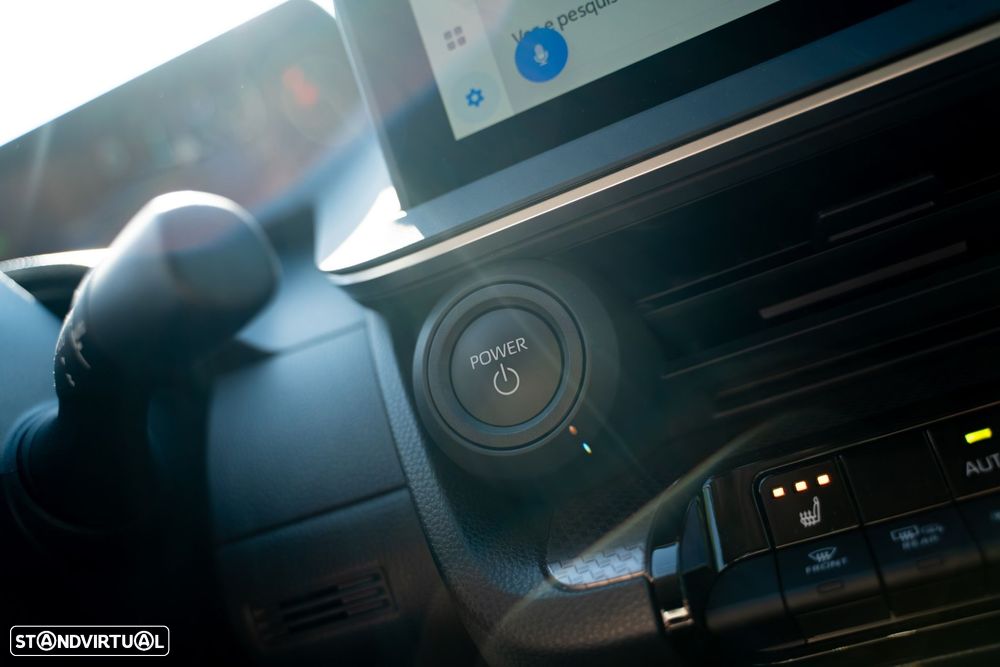 Toyota Prius 2.0 Plug-in Luxury - 18