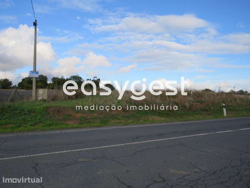 Terreno Rústico com 1,15 hectares junto a Rio de Moinhos - Grande imagem: 2/13