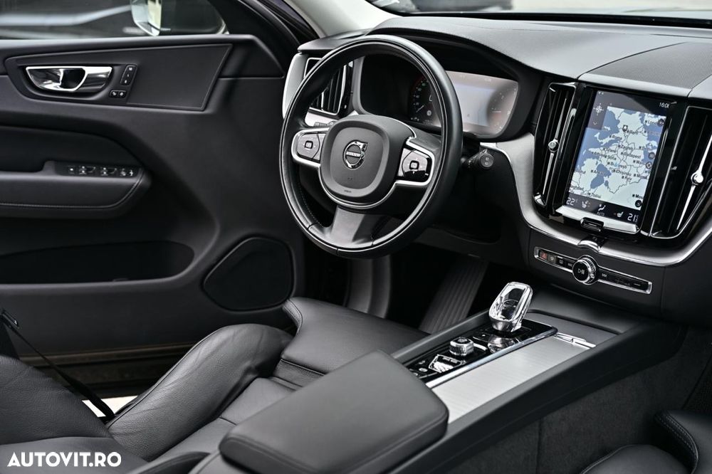 Volvo XC 60 B4 MHEV AT8 AWD Inscription - 8