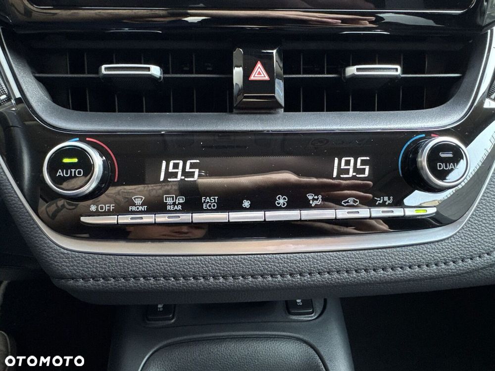 Toyota Corolla 1.8 Hybrid Comfort - 19