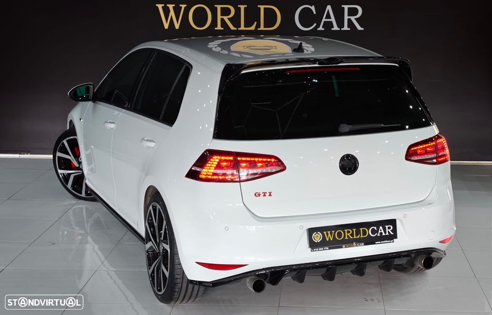 VW Golf - 13