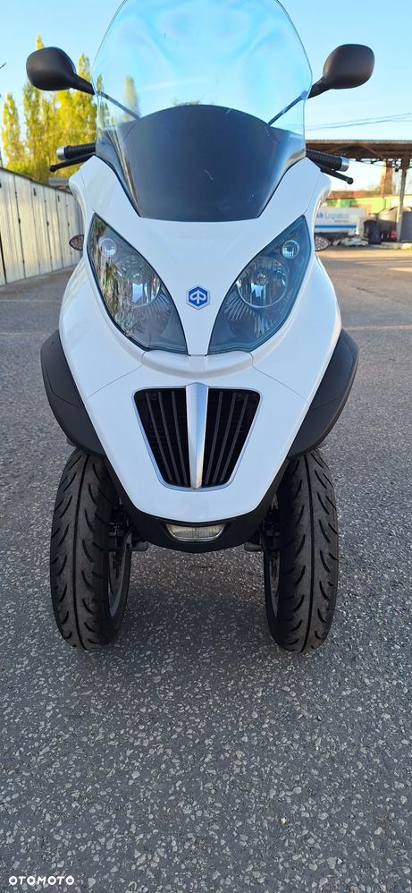 Piaggio MP-3 - 21